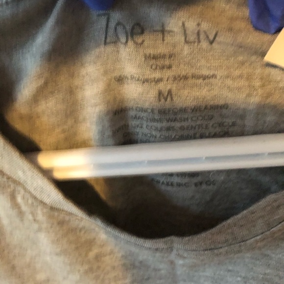 Grey Short Sleeve T Shirt! Size: Medium. - Picture 2 of 2